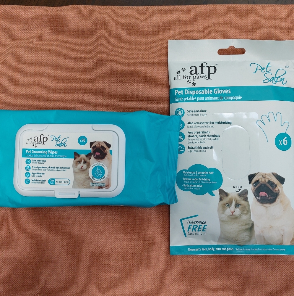 AFP Pet Grooming Wipes and Gloves